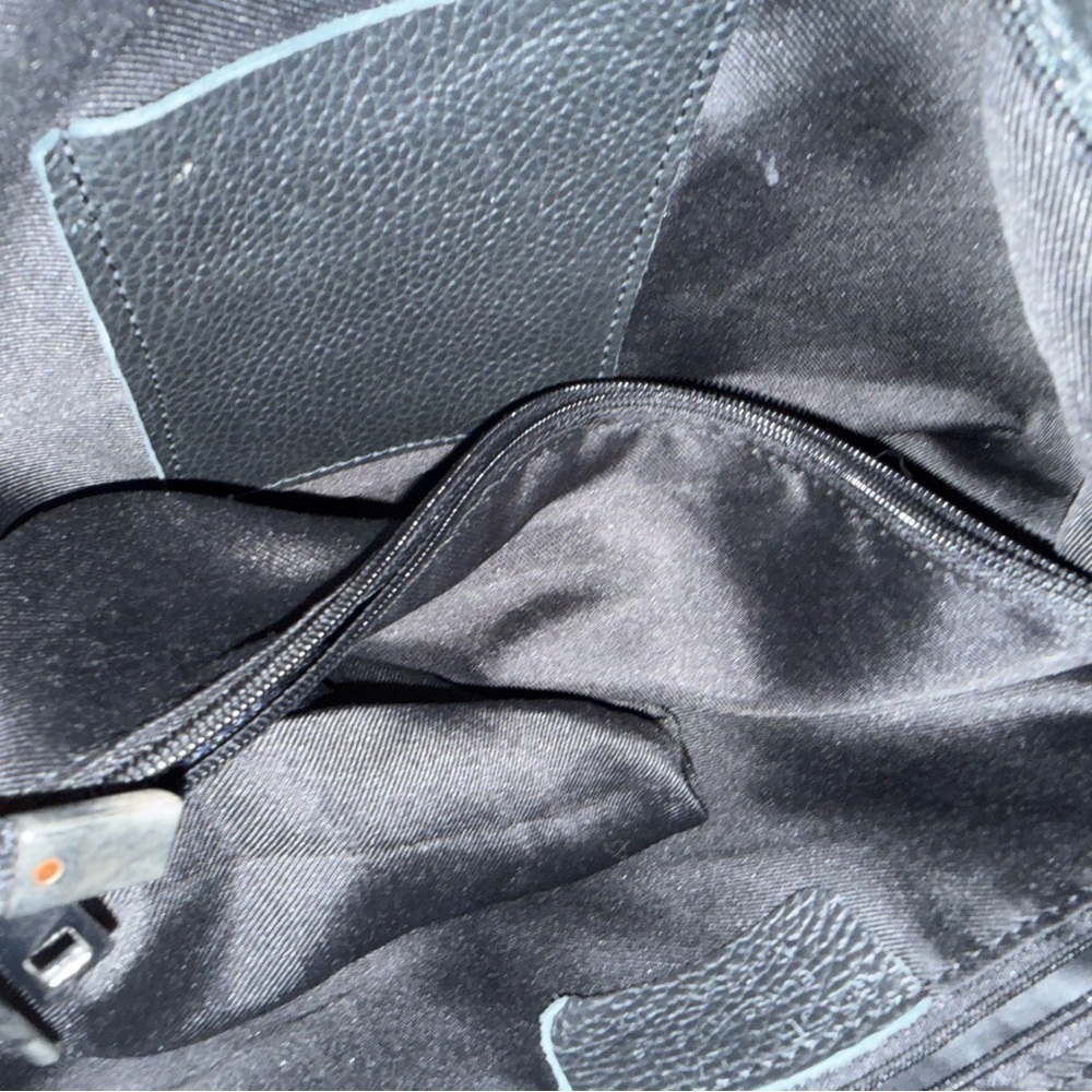 Borse in Pelle Soft Pebble Leather Black Crossbody Bag - Picture 11 of 14